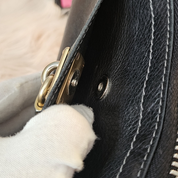 Chloe Paddington Leather Black Gold Full Zip Long Wallet W/ Working Padlock Key - Picture 10 of 16